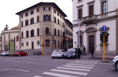 İtalya, Floransa 'da Donatello Meydanı' nda yaya geçidi
