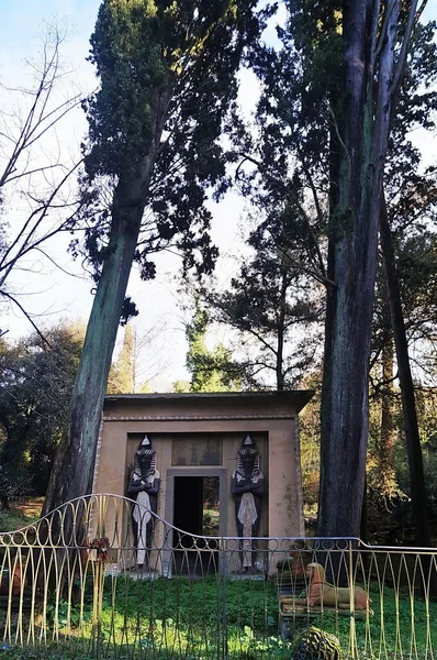 Talya Floransa Villa Stibbert Parkındaki Mısır Tapınağı — Stok fotoğraf