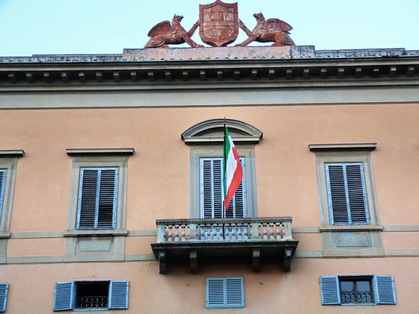 Palazzo nel centro di Firenze, Italia — Foto Stock