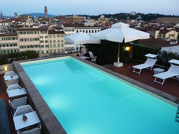 View of Florence from a rooftop with swimming pool, Italy — Stock Photo, Image