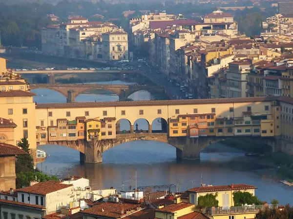 イタリア・フィレンツェのヴェッキオ橋 — ストック写真