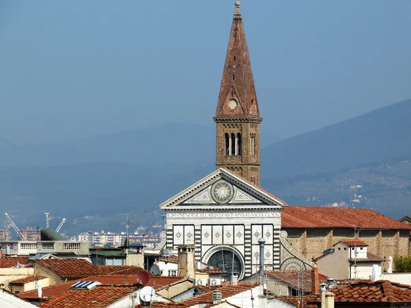 Flybilde av kirken Santa Maria Novella i Firenze, Italia – stockfoto