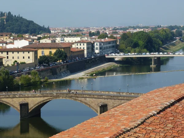 Rzeka Arno we Florencji, Włochy — Zdjęcie stockowe