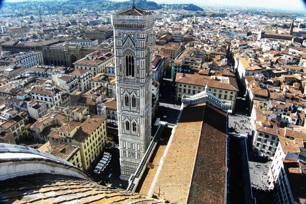 Visa från terrasser i giotto s klocktornet av katedralen, Florens, Italien — Stockfoto