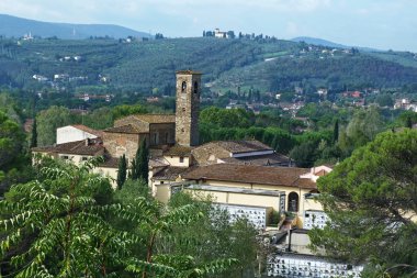 Floransa, İtalya çevresindeki tepeler üzerinde mezarlığı