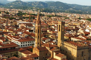 Havadan görünümü Badia ve Bargello Palace, Florence, İtalya