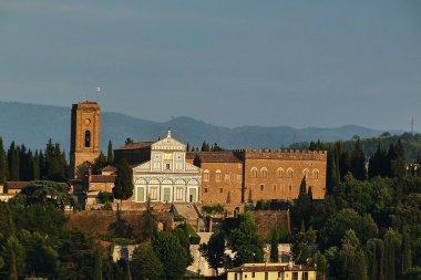 San Miniato Kilisesi, Floransa İtalya havadan görünümü
