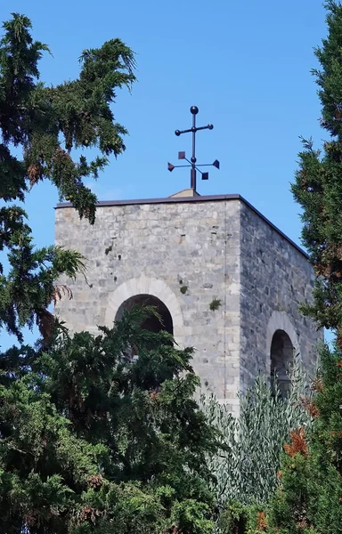 Tornet i den historiska byn San Gimignano, Toscana, Italien — Stockfoto