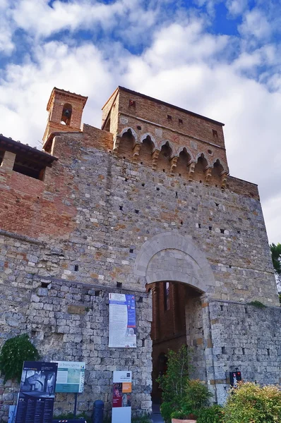 San Gimignano Gate, Toskánsko Itálie — Stock fotografie