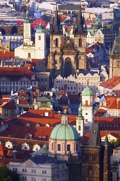 Vista de Praga da Torre Petrin, República Checa — Fotografia de Stock