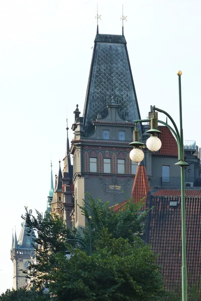 Torony a központban, Prága, Cseh Köztársaság — Stock Fotó