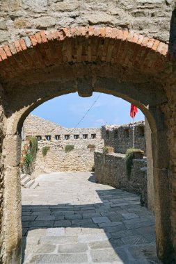 Giglio Castello 'daki antik liman, Toskana Takımadası, İtalya