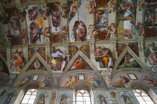 Фрески Микеланджело в Сикстинской капелле, Рим, Италия — стоковое фото