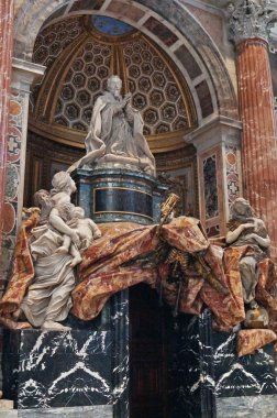 Interor of Saint Peter basilica, Vativcn city, Rome, Italy
