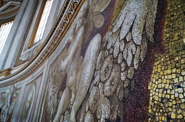 Interior of the dome of Saint Peter basilica, Vativcan city, Rome, Italy — Zdjęcie stockowe