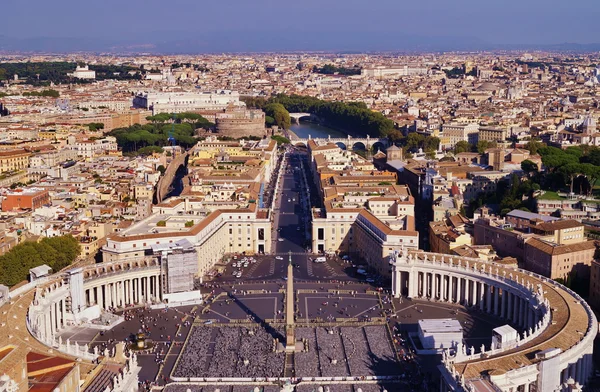 Luchtfoto van Saint Peter plein, Vaticaanstad, Rome, Italië — Stockfoto