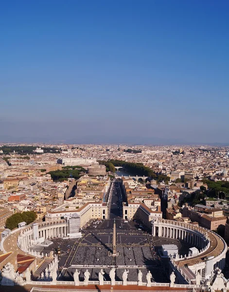 Flygfoto över Saint Peter square, Vatikanen, Rom, Italien Stockbild