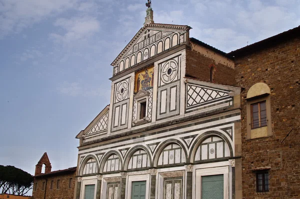 Kyrkan San Miniato al Monte, Florens, Italien — Stockfoto