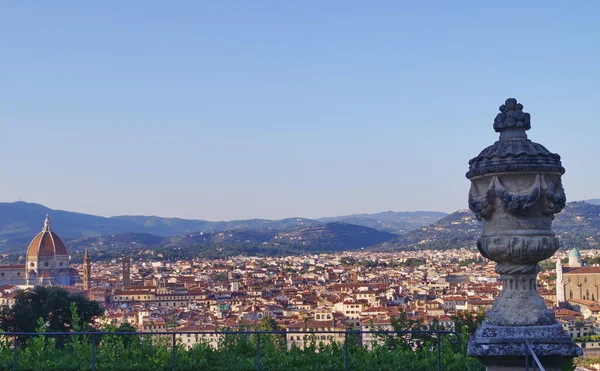 Utsikten över Florens från Bardini trädgård Italien — Stockfoto