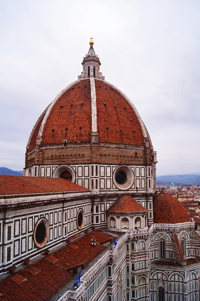 Udsigt over domkirken i Firenze, Italien - Stock-foto