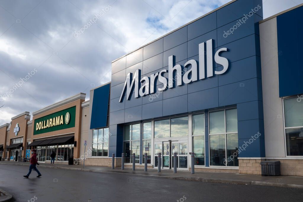 Ottawa, Ontario, Canada - December 22, 2020: A Marshalls retail department store in Ottawa's Barrhaven community. Marshalls is owned by TJX Companies.