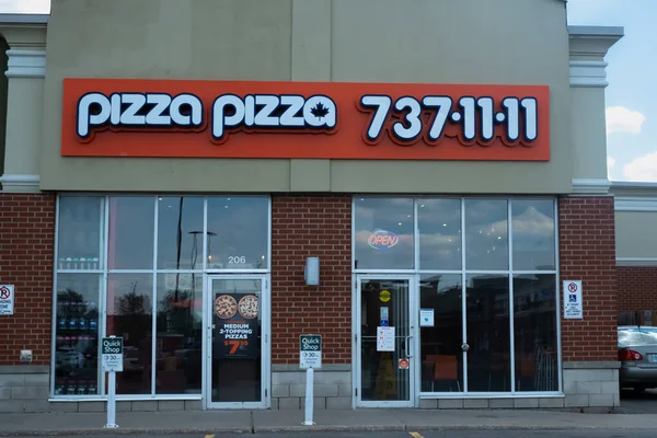 Ottawa Ontario Kanada Mayıs 2021 Barrhaven Pizza Siparişleri Için Bir — Stok fotoğraf