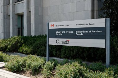 Ottawa, Ontario, Kanada - 4 Haziran 2021: Kanada Hükümeti Ottawa şehir merkezinde bir Kütüphane ve Arşiv anlaşması imzaladı.