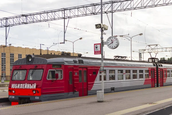 São Petersburgo Setembro 2020 Comboio Subúrbio Plataforma Estação Báltico São Fotografia De Stock
