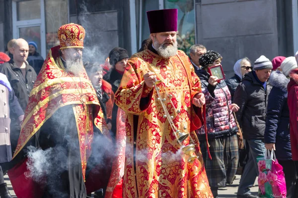 Vladivostok Russia April 2020 Russian Orthodox Priest Smoking Censer Easter — Stock Photo, Image