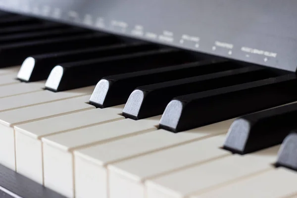 Närbild Elektroniska Pianotangenter — Stockfoto