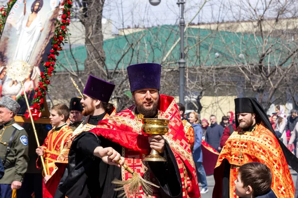 Vladivostok Russia April 2018 Russian Orthodox Priests Easter Procession Vladivostok — Stock Photo, Image