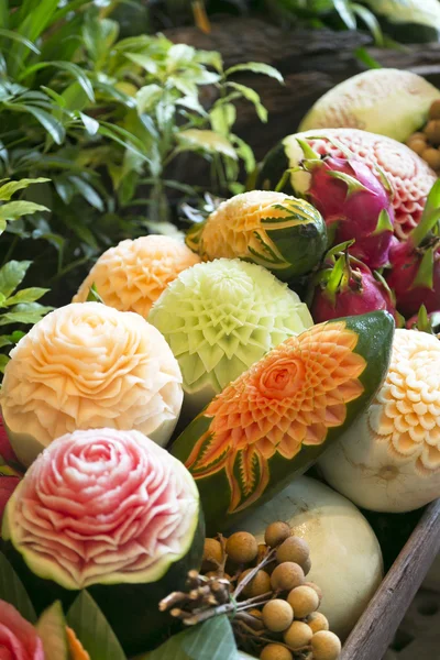 Beautiful Organic Thai Fruit Carving — Stock Photo, Image
