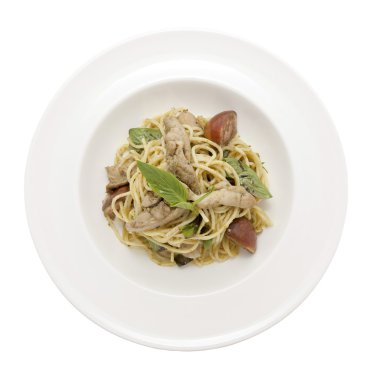 Tay tarzı yeşil köri spagetti Üstten Görünüm