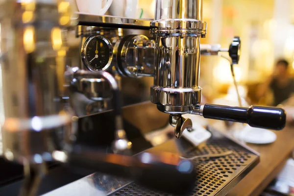 Nahaufnahme einer Kaffeemaschine — Stockfoto