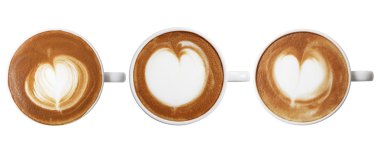 Aşk latte sanat ile kahve fincanı