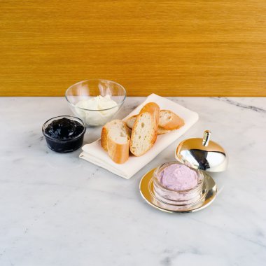 Baget mavi berry krem peynirli kesme