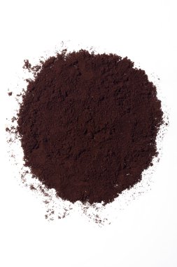Arka plan üzerinde kahve tozu