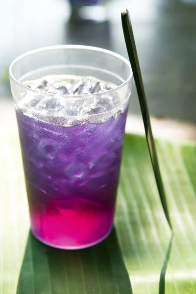 Suco de flor de ervilha de borboleta — Fotografia de Stock