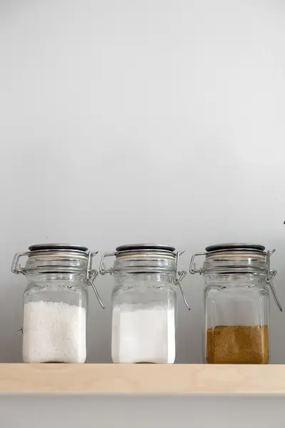 Sót, a lisztet és a barna cukor — Stock Fotó