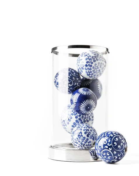 Bola azul y blanca en tarro de vidrio para decoración — Foto de Stock