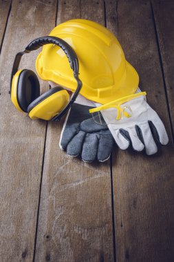 Standart inşaat güvenlik ekipmanları