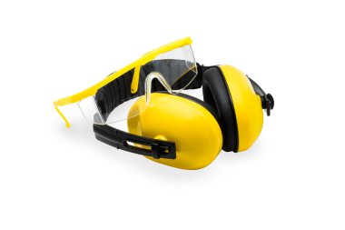 Kulak muffs ve koruyucu gözlük izole