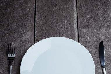 rustik ahşap zemin üzerinde Vintage gümüş