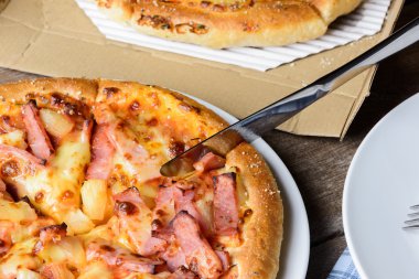 Biberli Pizza yemeye hazır