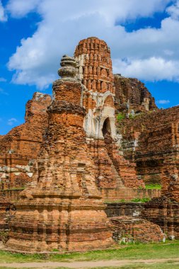 Ayutthaya tapınak kalıntıları, Wat Maha olduğunu