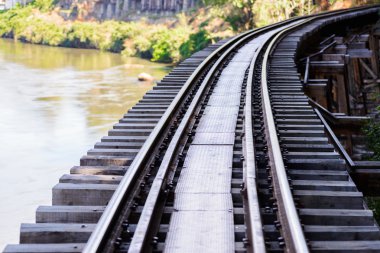 Ölüm demiryolu, İkinci Dünya Savaşı sırasında Kanchanaburi Tayland inşa