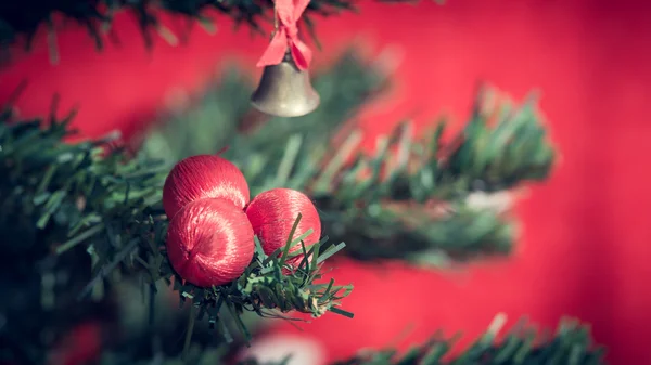 Christmas ornaments on Christmas tree — Stock Photo, Image