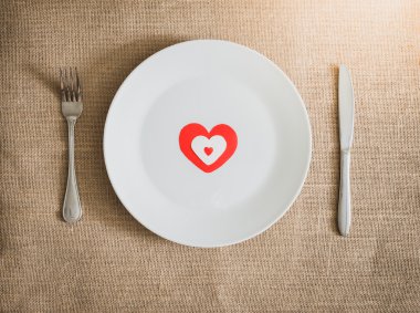 Tablo ayarı ile Sevgililer günü akşam yemeği