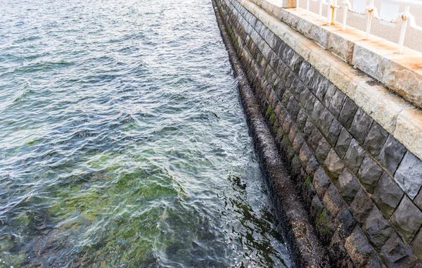 Seawall dans la baie de Yokohama — Photo