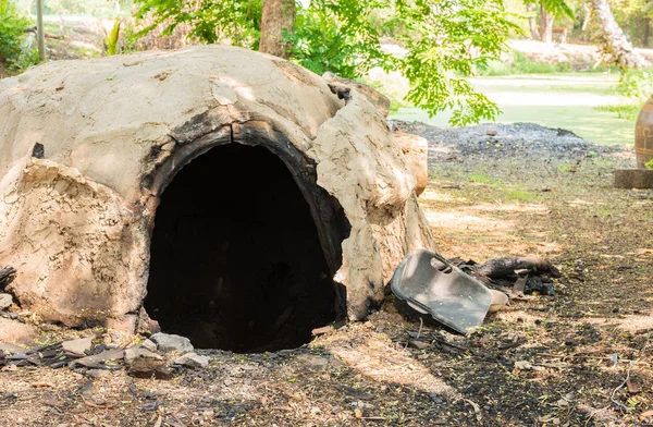 Charcoal incinerator in the field — Stock Photo, Image